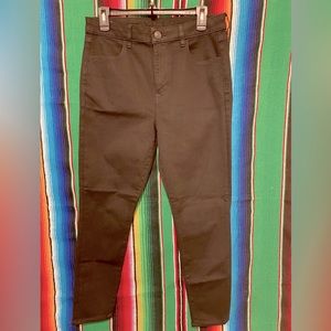 American Eagle Hi-Rise Denim